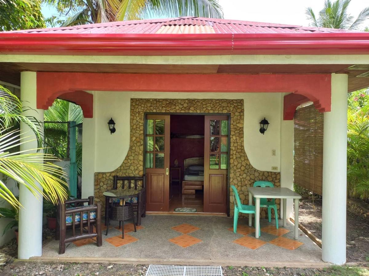 Sambag Hideaway Bungalows Moalboal Exterior photo