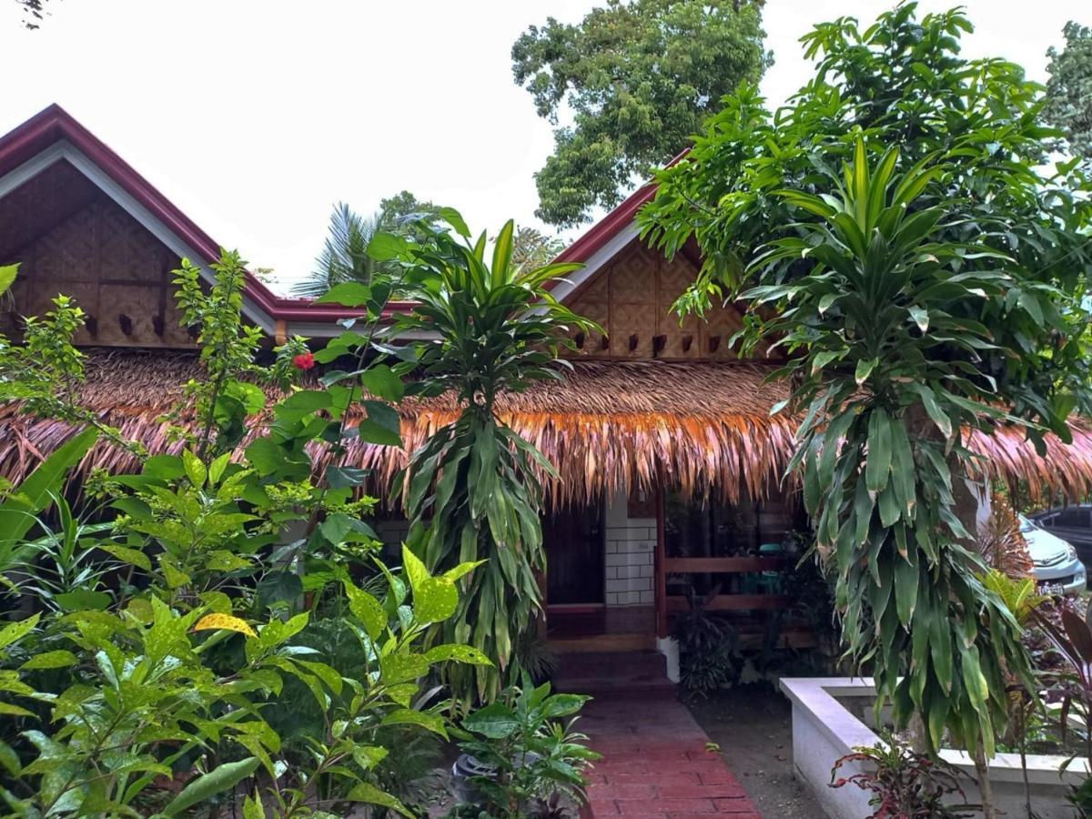 Sambag Hideaway Bungalows Moalboal Exterior photo