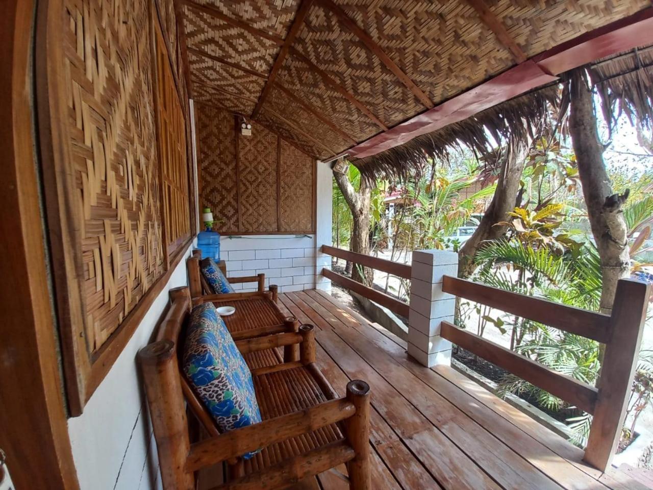 Sambag Hideaway Bungalows Moalboal Exterior photo