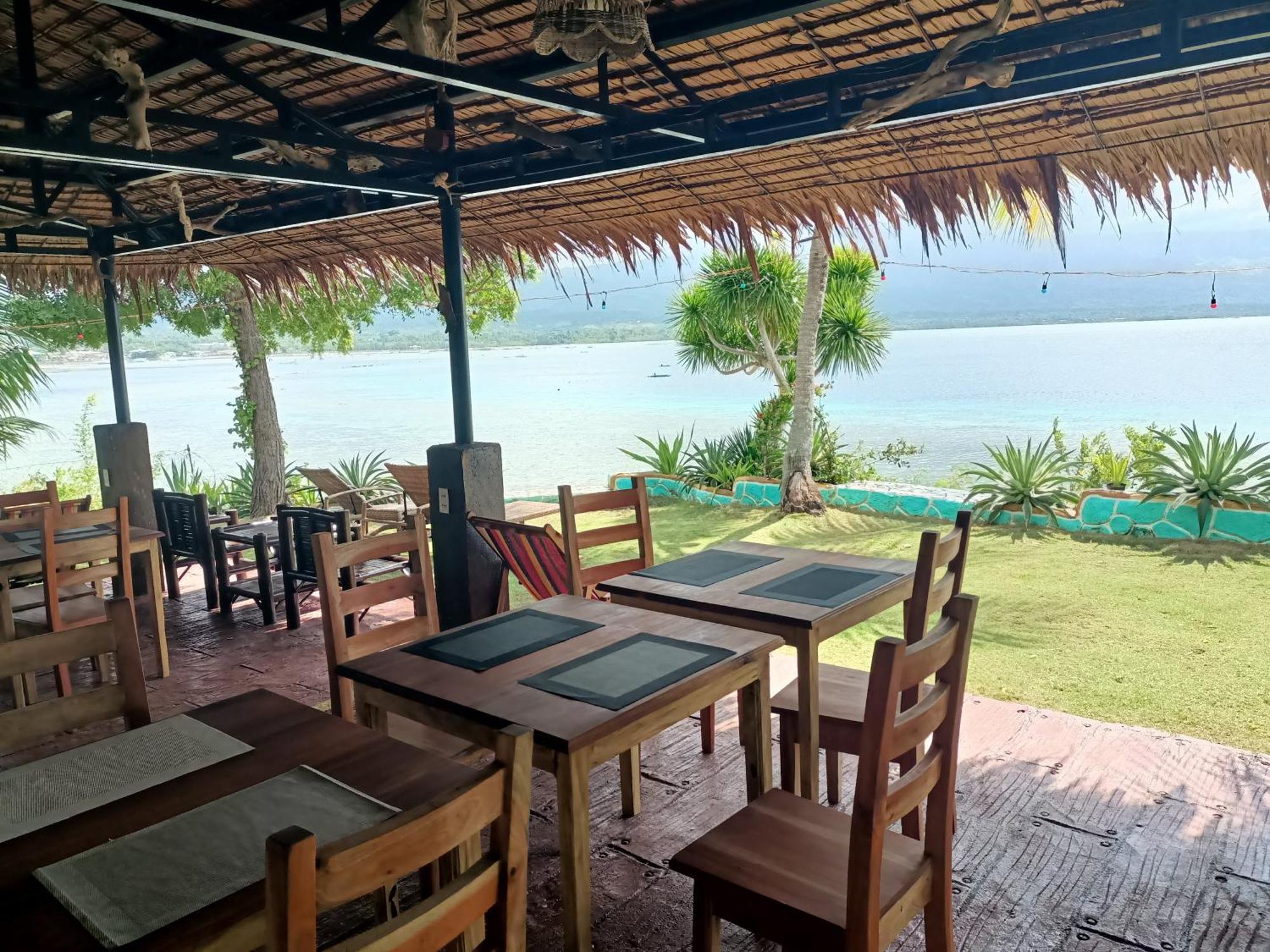 Sambag Hideaway Bungalows Moalboal Exterior photo