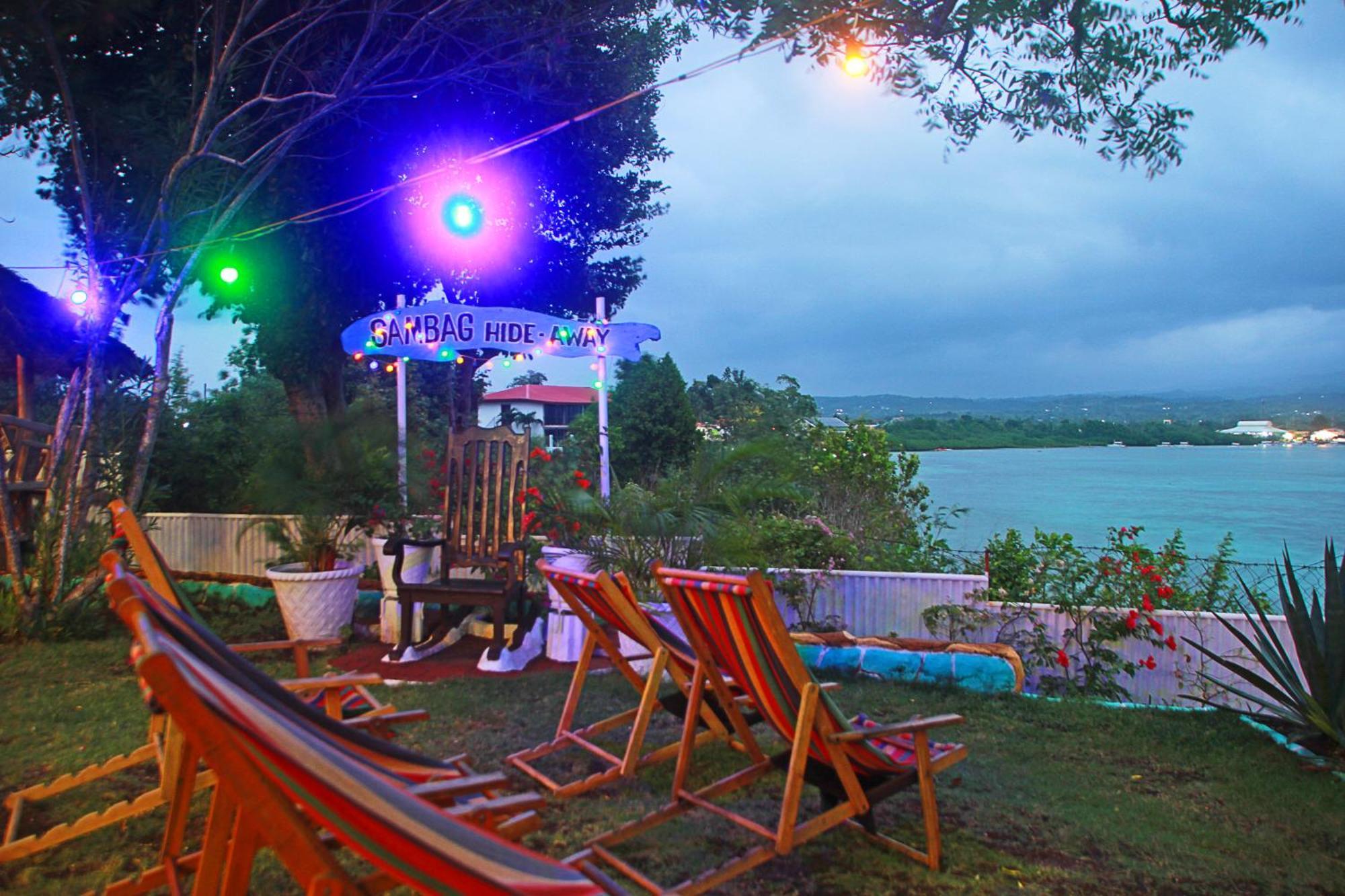 Sambag Hideaway Bungalows Moalboal Exterior photo