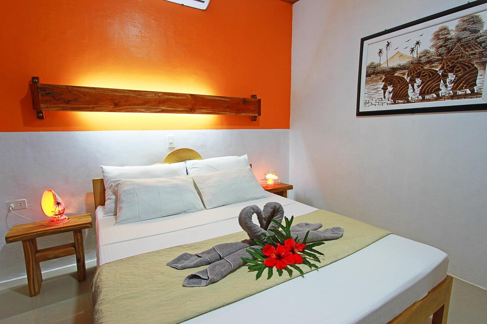 Sambag Hideaway Bungalows Moalboal Exterior photo